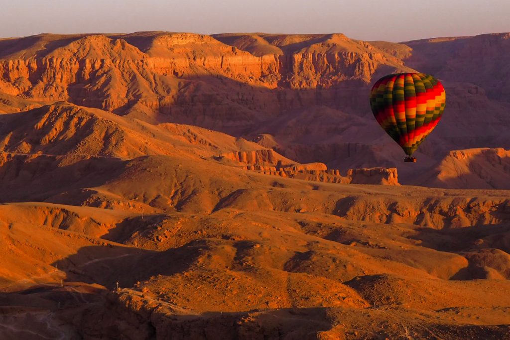 hot air ballooning in luxor
